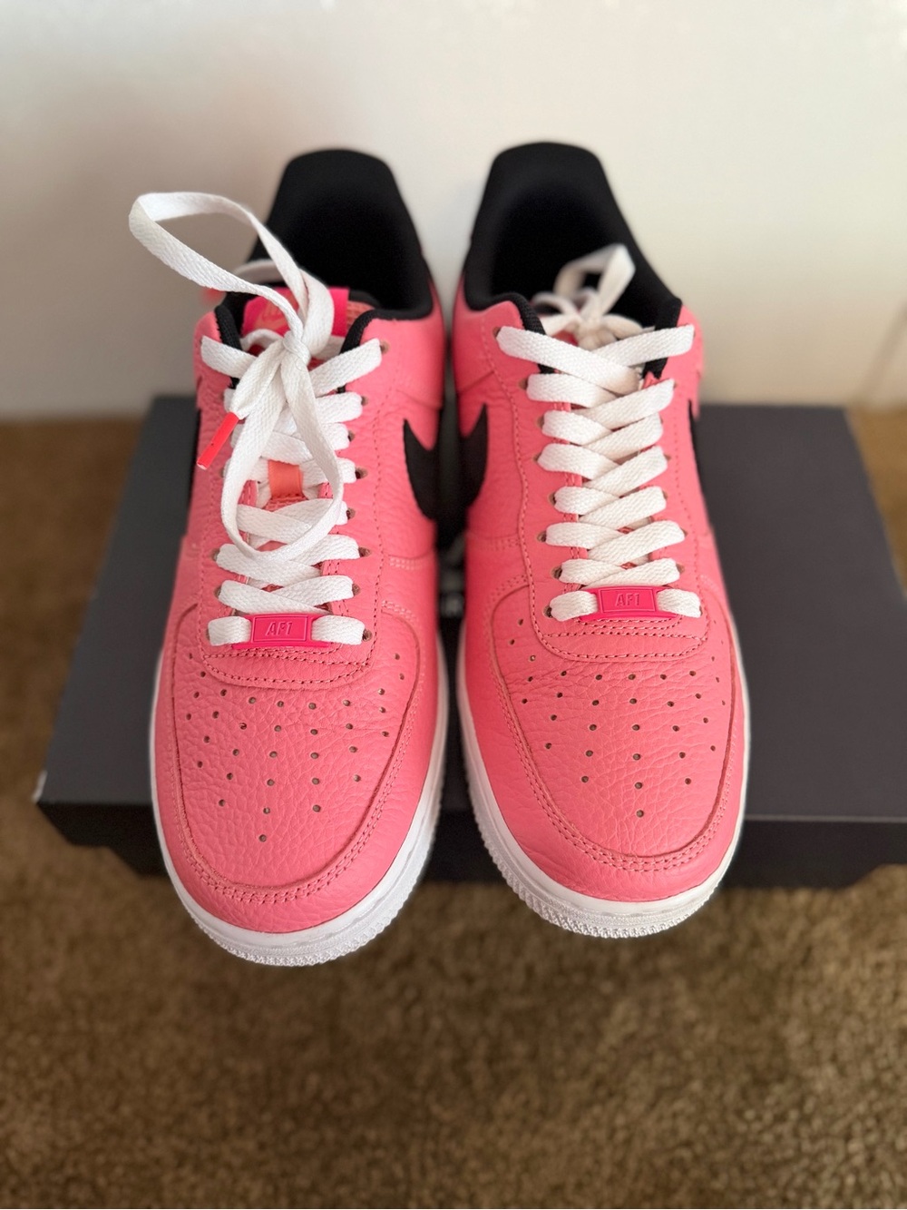Nike Air Force 1 ‘07 LV8 - Picture 2 of 3